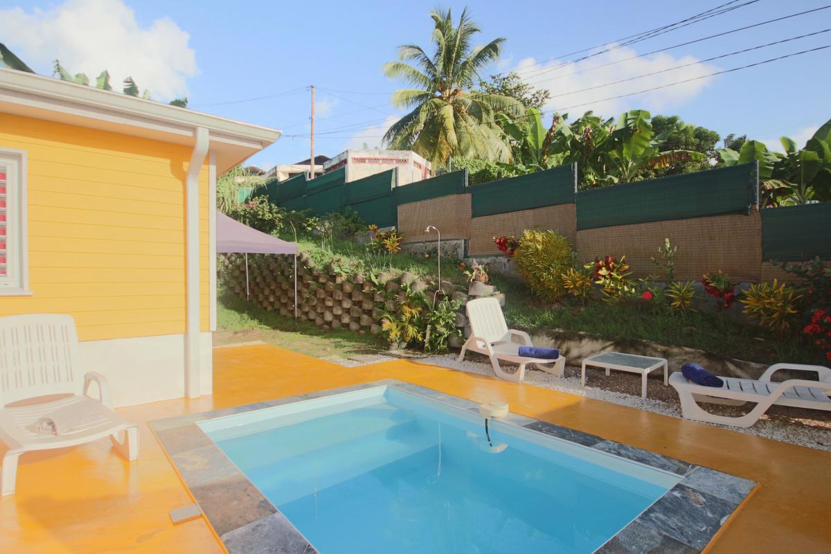 1 Location villa piscine martinique_ l'éspace détente